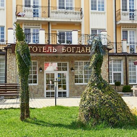 Hotel Bogdan Morshyn Bagian luar foto